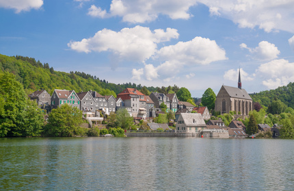 Der Stadtteil Wuppertal-Beyenburg gilt als Perle Wuppertals und kann mit Ihrem Mietwagen der Sixt Autovermietung Wuppertal bequem erreicht werden